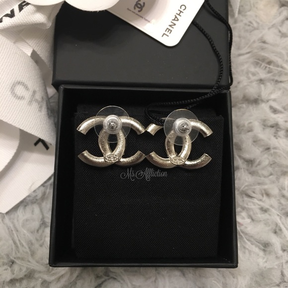 Sold Locally! CHANEL Authentic CC Crystal Earrings - Picture 6 of 8